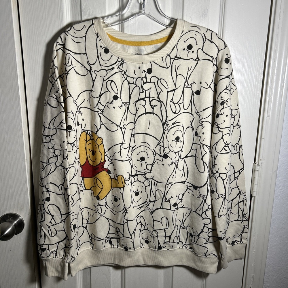 Disney Winnie the Pooh Sweatshirt Womens Medium M Cream Graphic Print